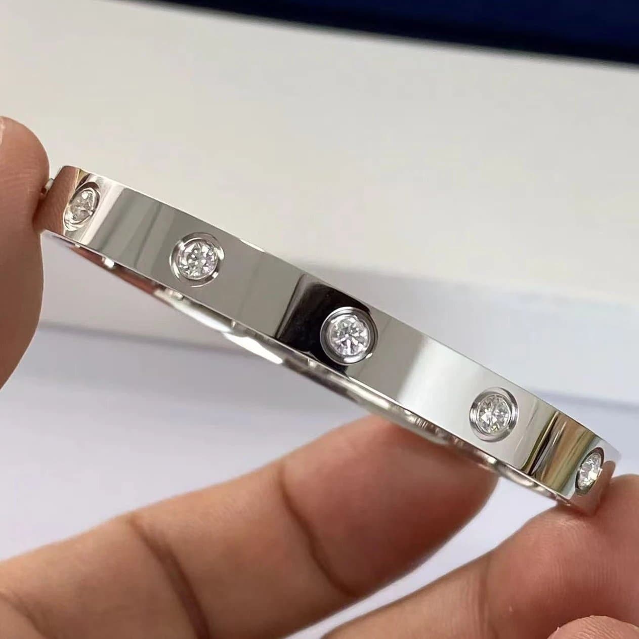 Cartier Juste Un Clou Bracelet Medium