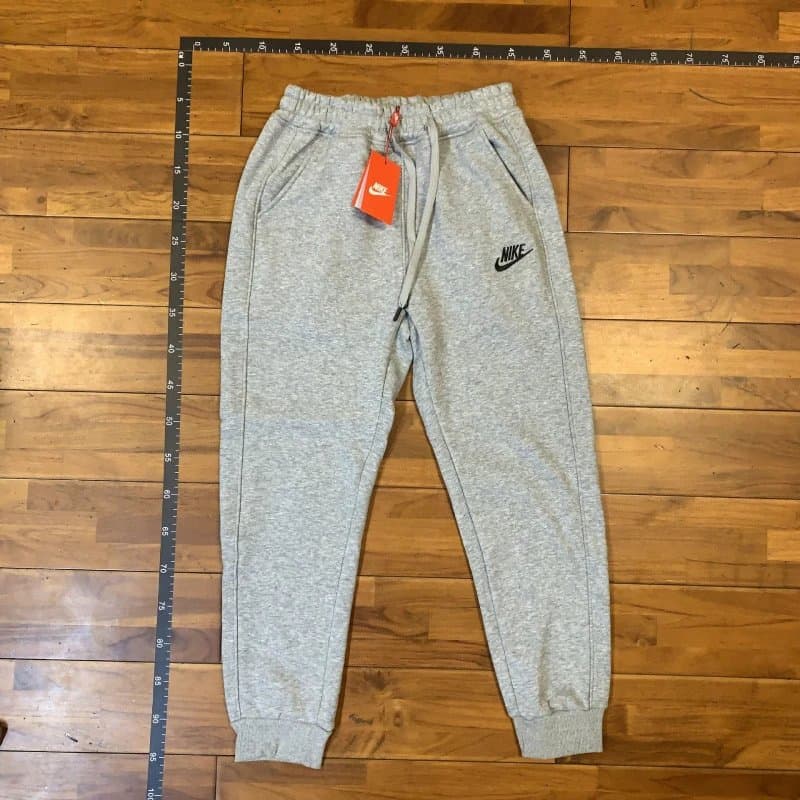 Nike Essential Hoodie Classic — 21