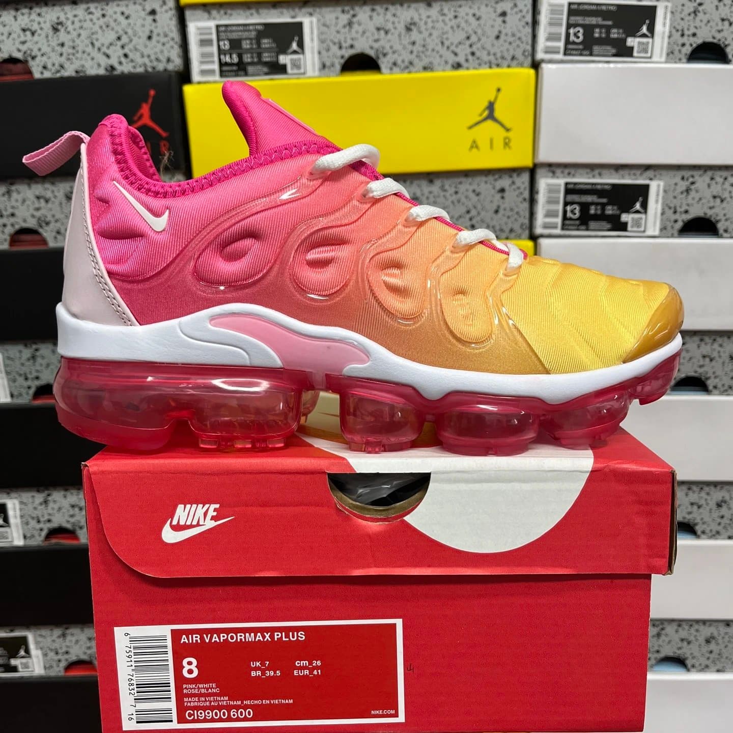 Nike Air VaporMax Plus Pink/White