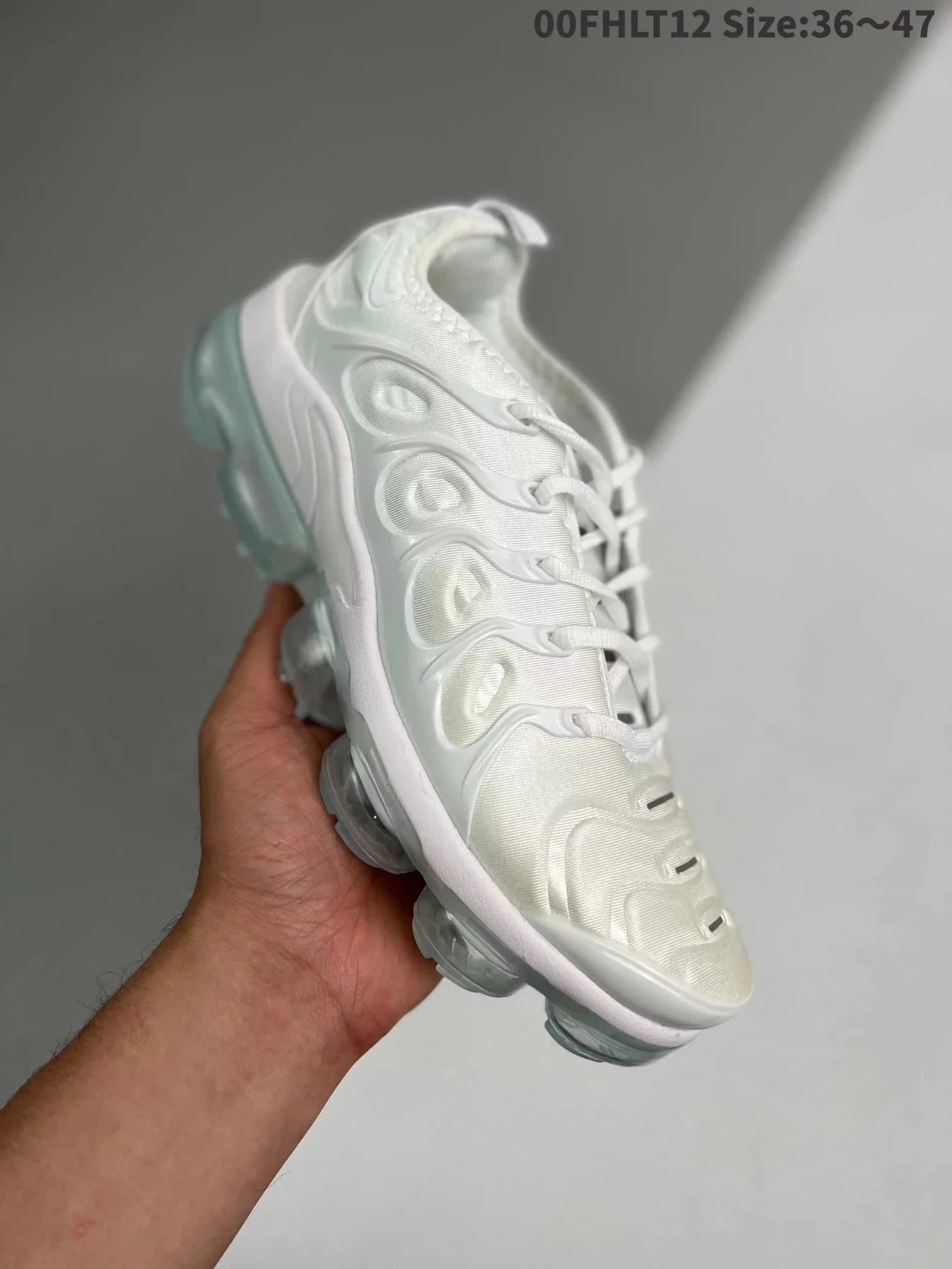 Nike Air VaporMax Plus Pure