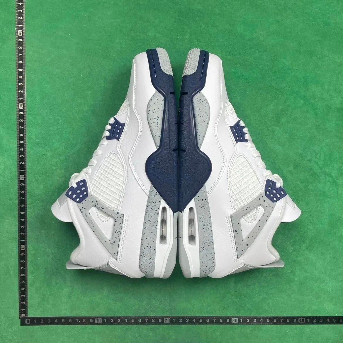 Air Jordan 4 Military Blue