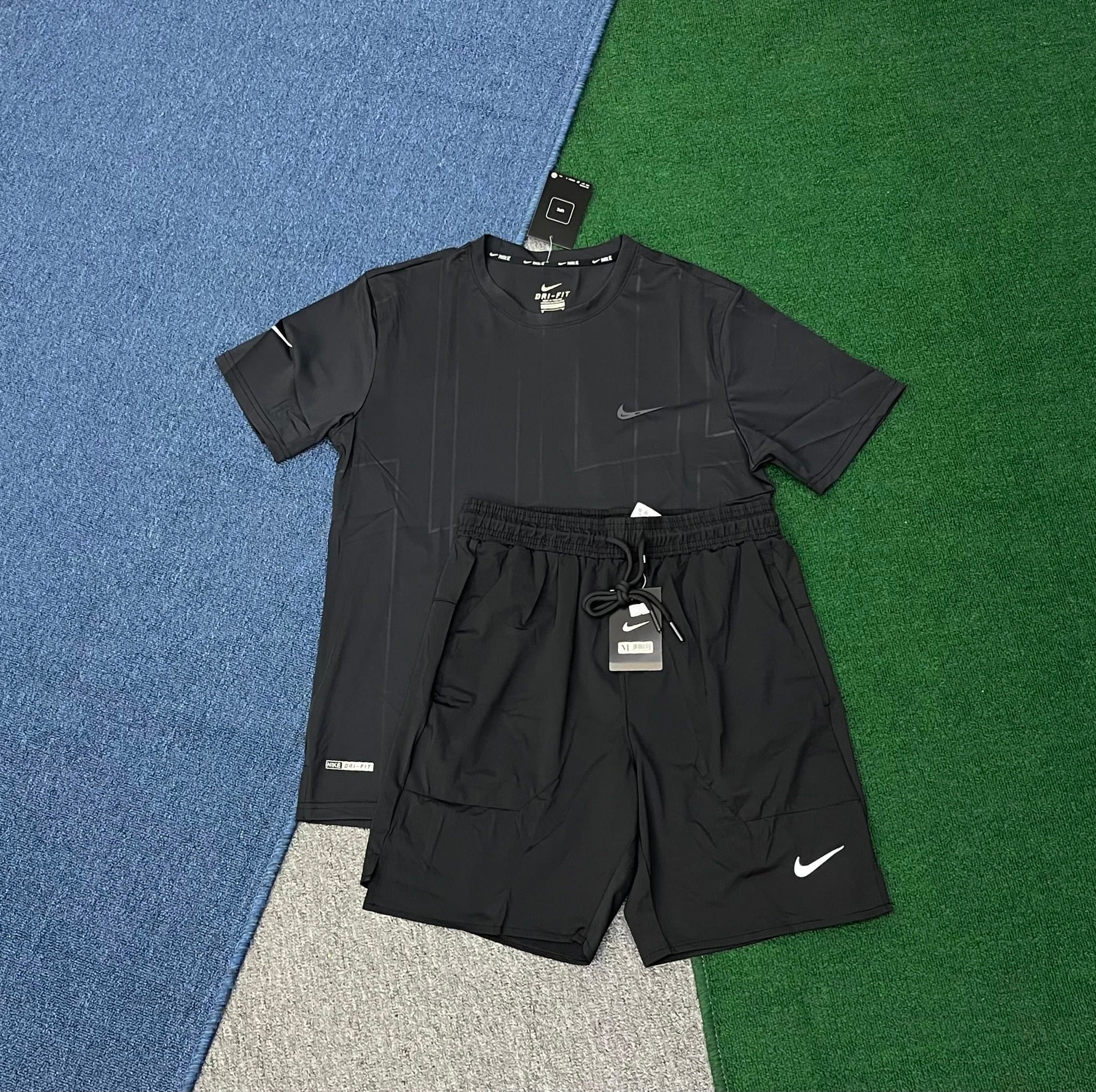 Nike Running Division Set Grid Print — 套装5