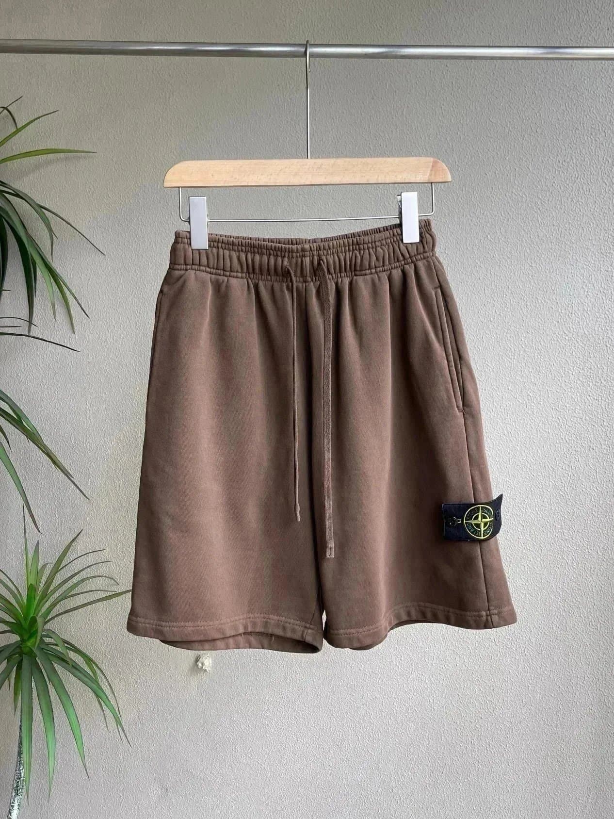 Stone Island Logo Patch Shorts Grey — 02
