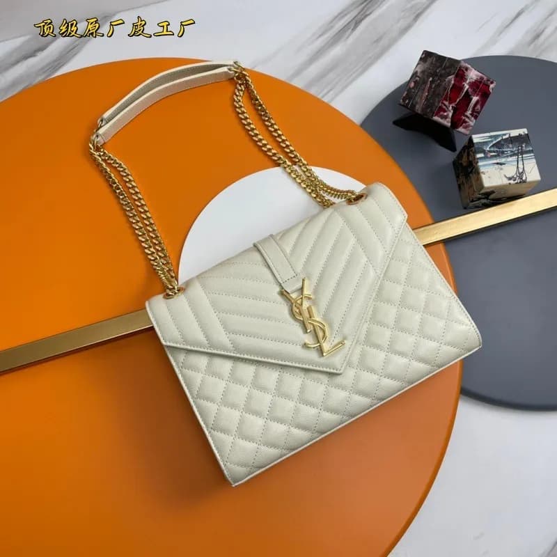 Saint Laurent Niki Mini Smooth Leather — 105【款式】