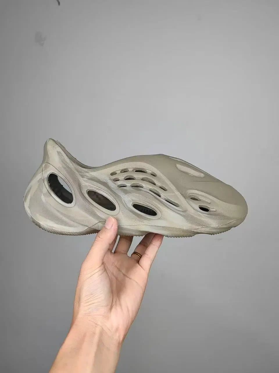 Yeezy Foam Runner Static — 鼠尾草（GX4472）无盒