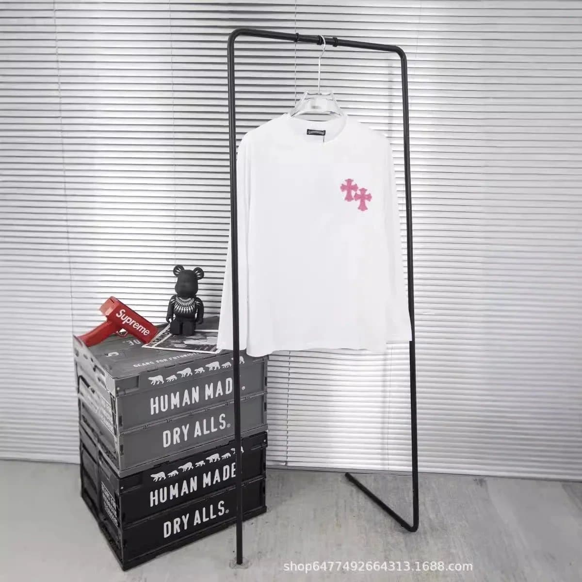 Trapstar Graphic Tee It's A Secret — 01