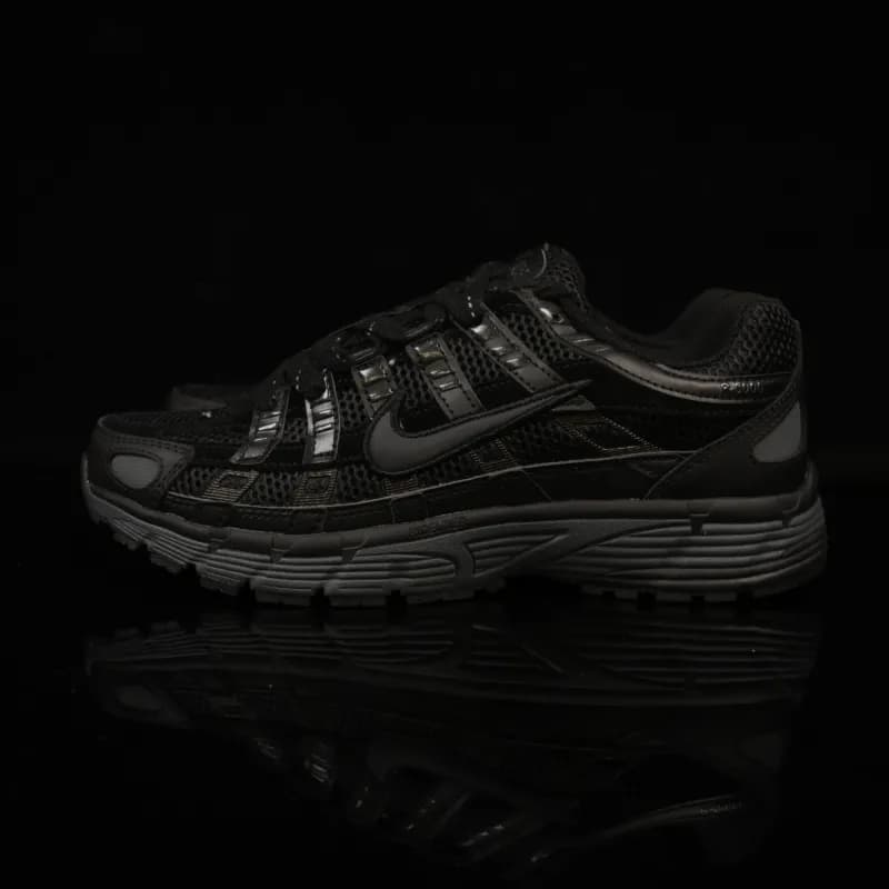 Nike Air Max Plus Triple Black