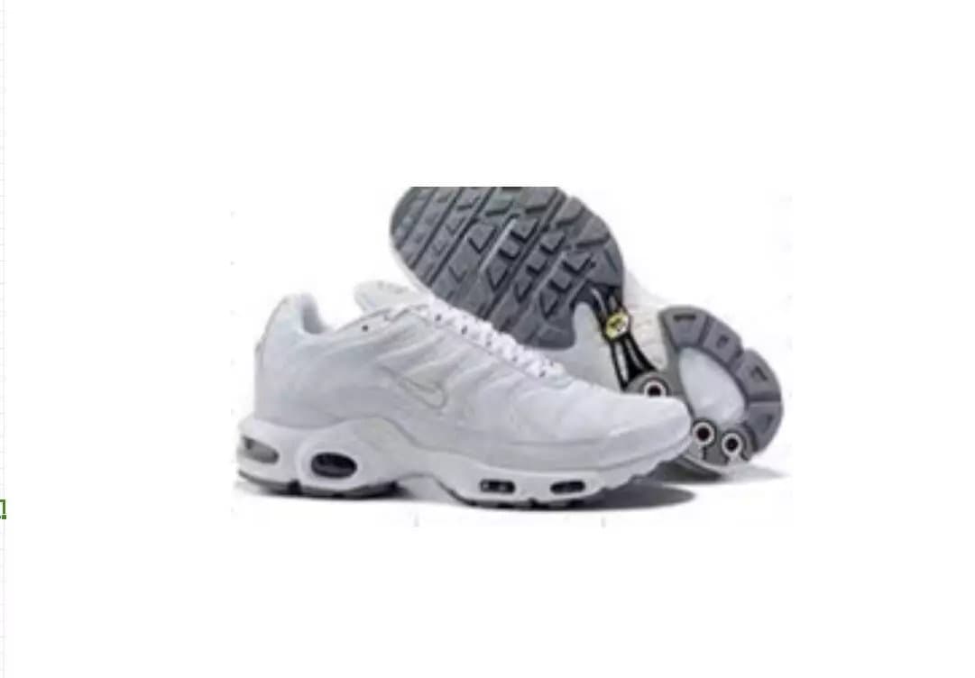 Nike Air Max Plus Triple White