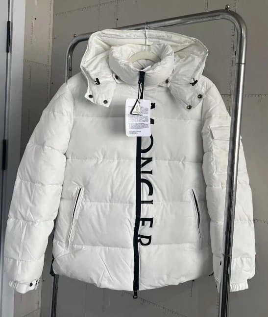 Moncler Puffer Jacket Logo Zip-Up