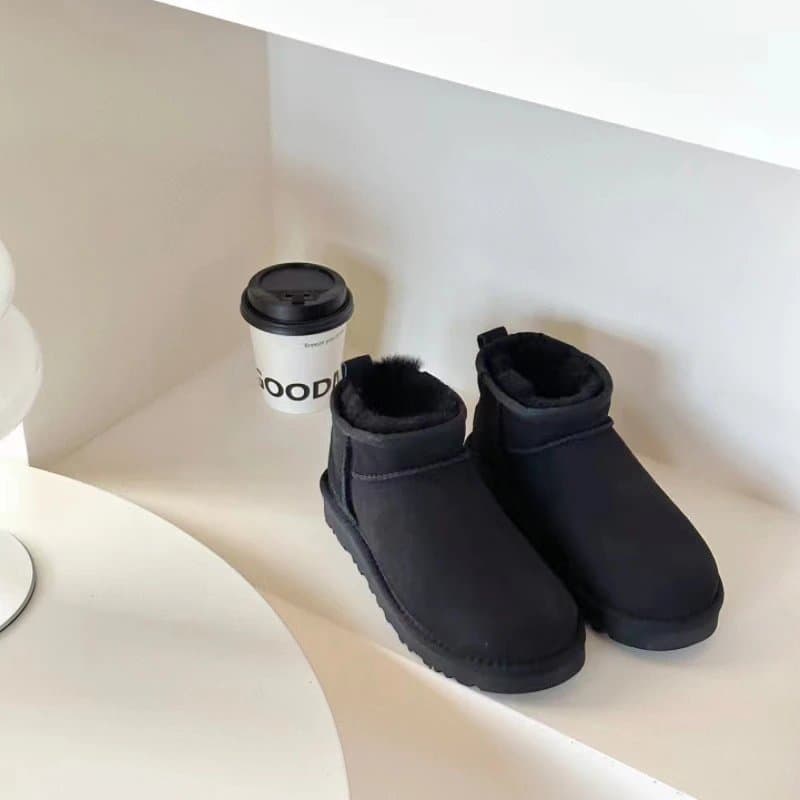 UGG Mini Classic Solid Black