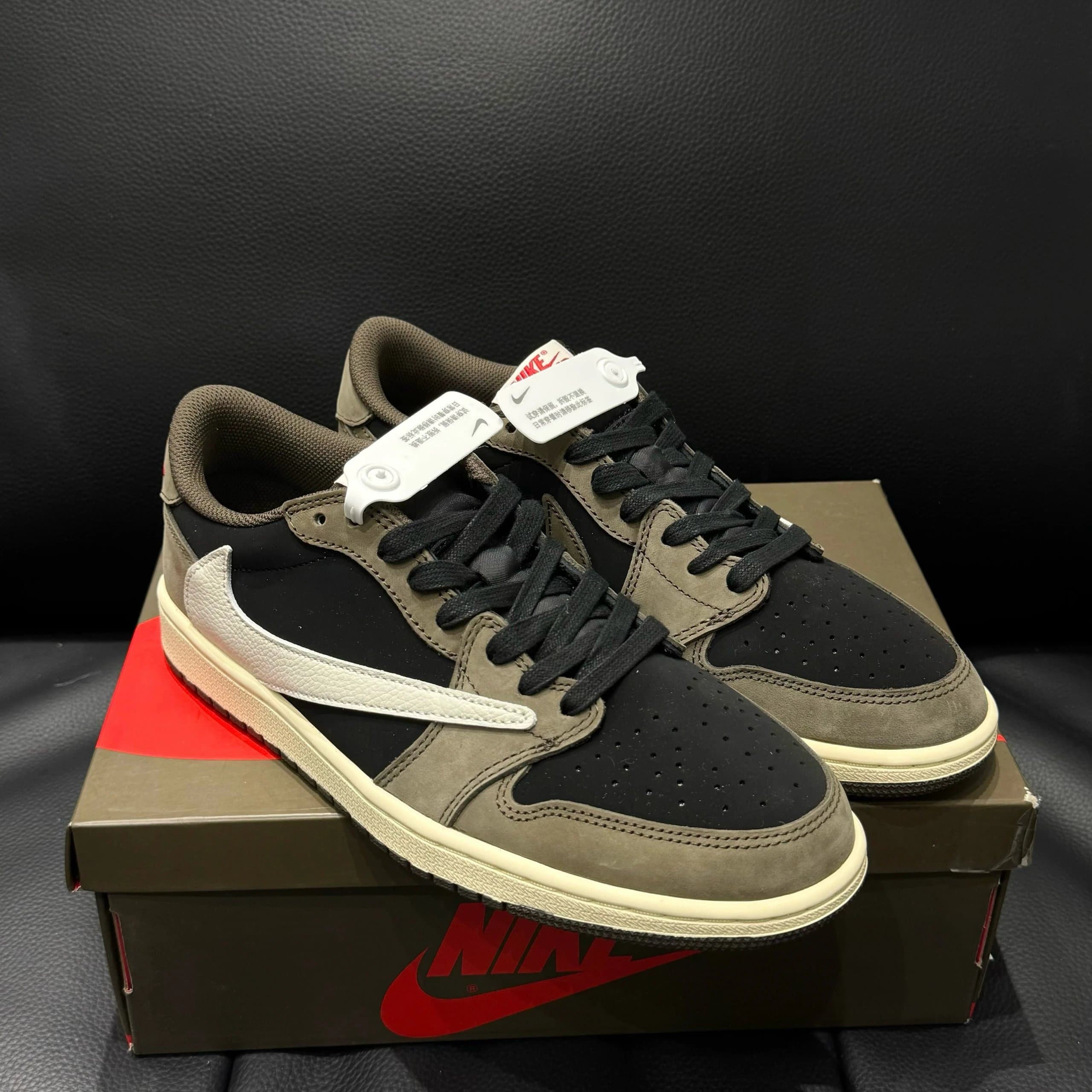 Travis Scott × Nike Air Jordan 1 Low Cactus Jack
