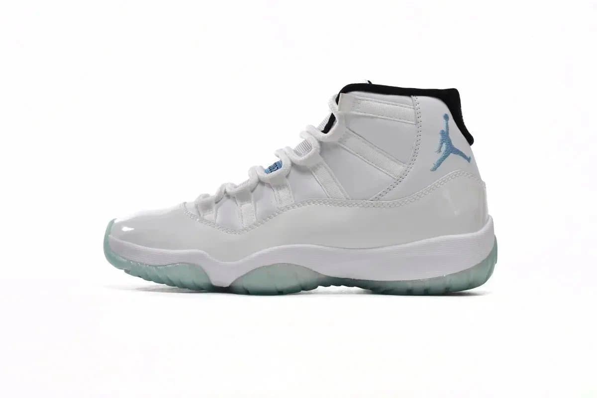 Air Jordan 11 Concord