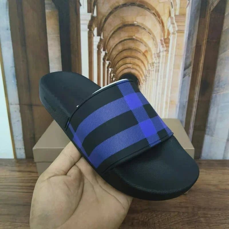 Burberry Equestrian Knight Slide Logo Strap — 2