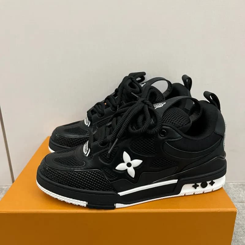 Louis Vuitton LV Trainer Monogram Flower