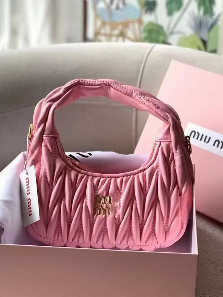 Gucci GG Marmont Mini Matelassé Quilted