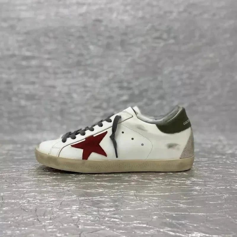 Golden Goose Superstar Distressed Red Star