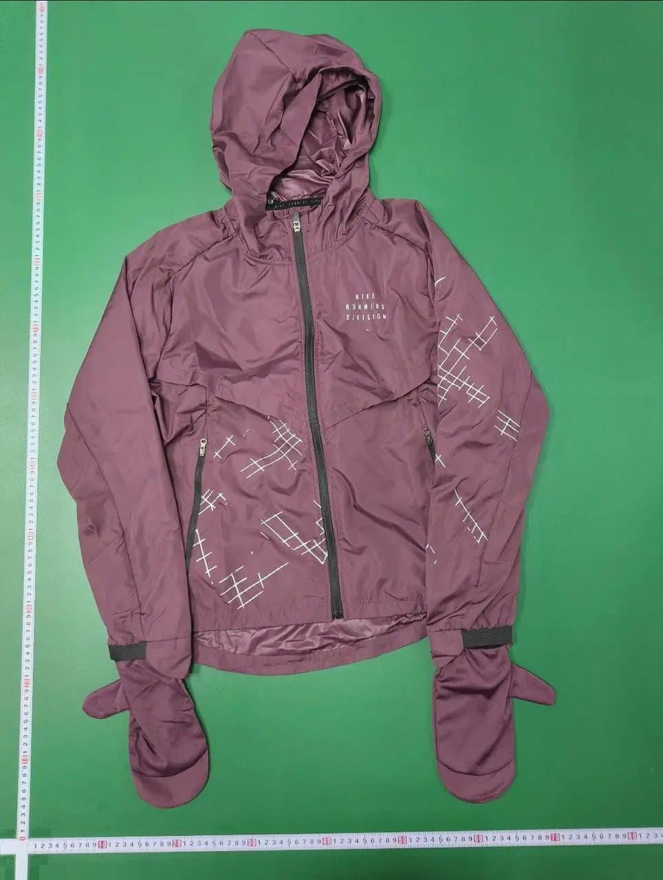 Nike Running Division Windrunner Jacket Grid Print