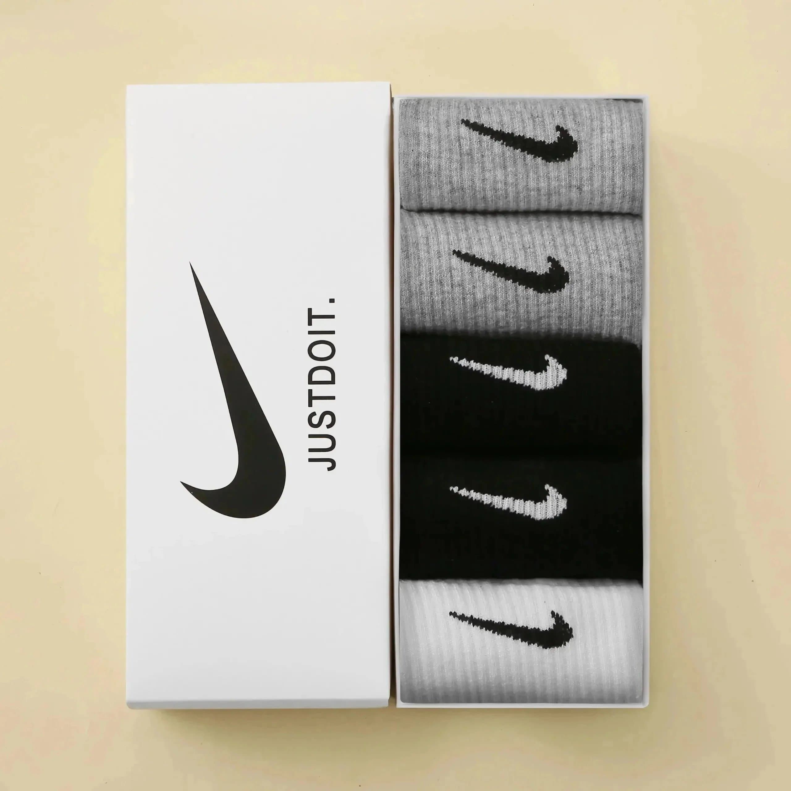 Nike Swoosh Crew Socks 3-Pack