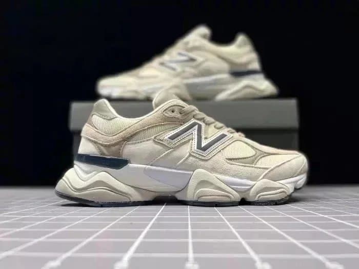 New Balance 2002R Rainbow — 24