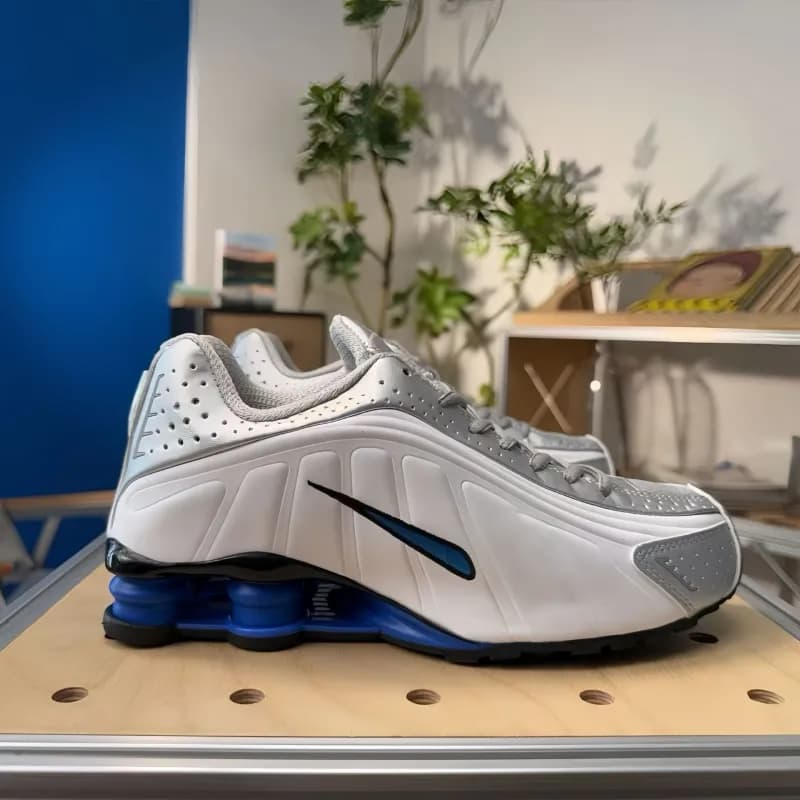 Nike Shox R4 White/Blue