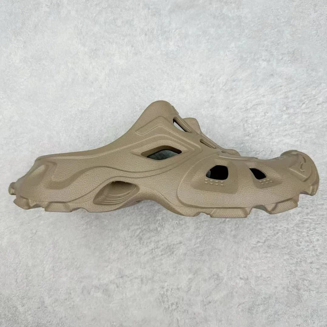 Yeezy Foam Runner Desert Sand