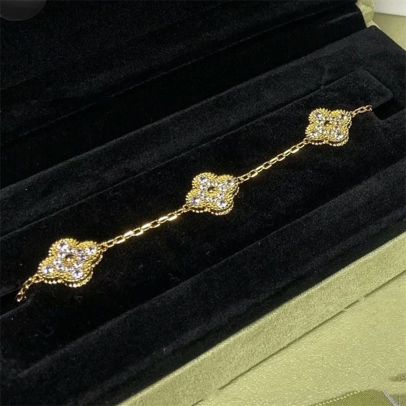 Van Cleef & Arpels Alhambra Bracelet Three Motifs — A10高版本金色全钻