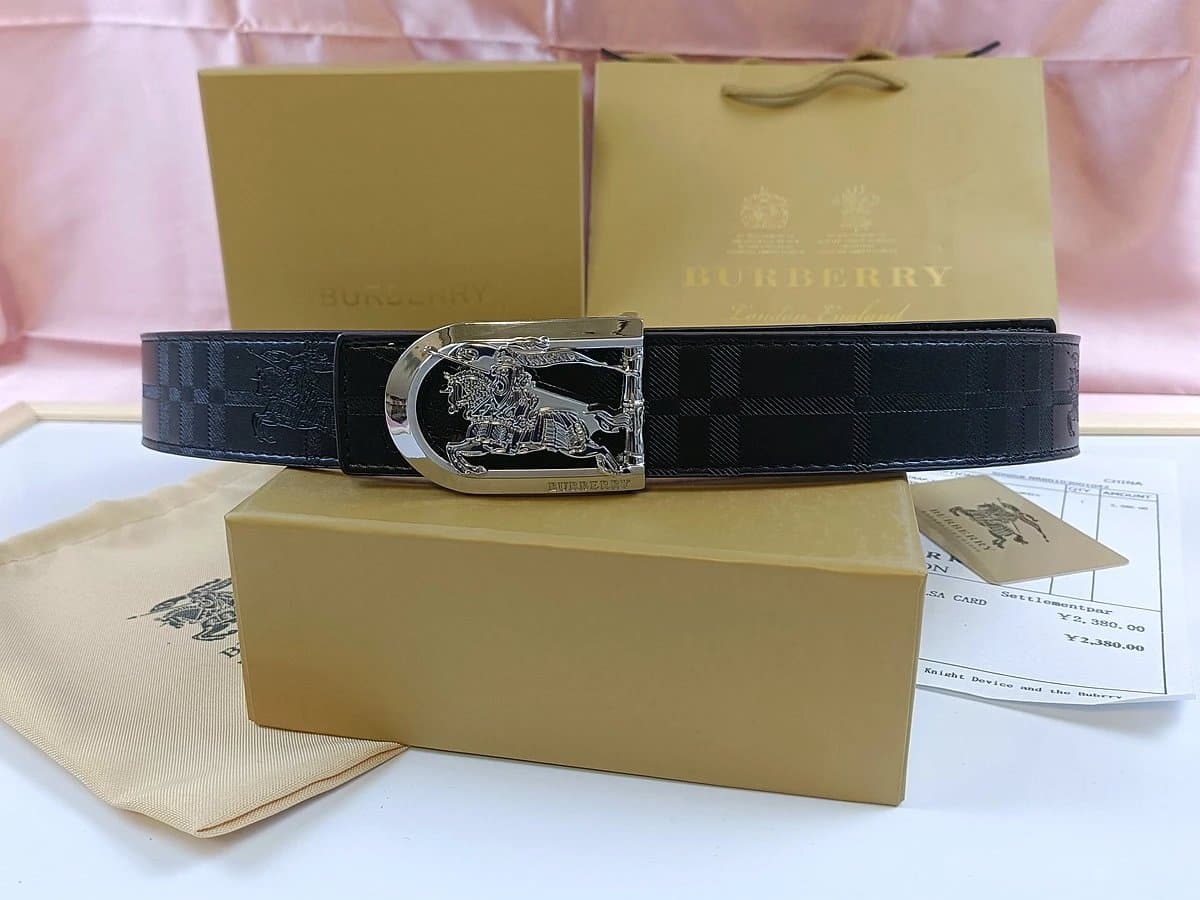 Burberry Knight Device Belt Check Print