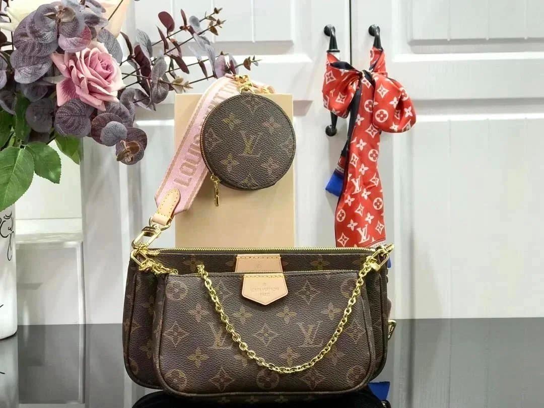 Louis Vuitton Multi Pochette Accessoires Monogram Canvas