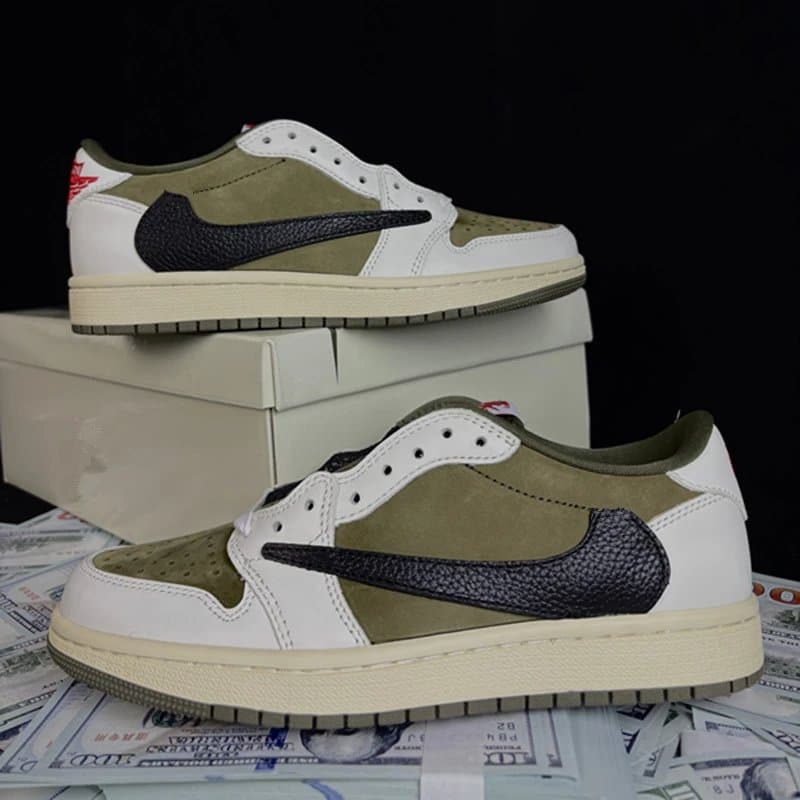 Travis Scott Air Jordan 1 Low Cactus Jack — 米绿