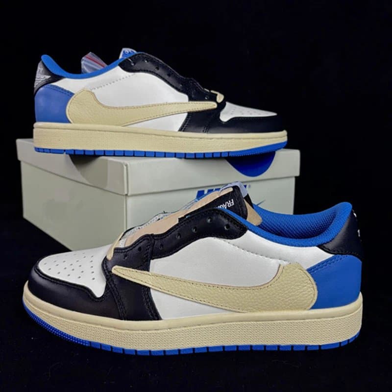 Travis Scott Air Jordan 1 Low Cactus Jack — 白蓝黑