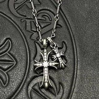 Chrome Hearts Cross Pendant Pave Blue Sapphire — CX085做旧白钻 (配麻花链)