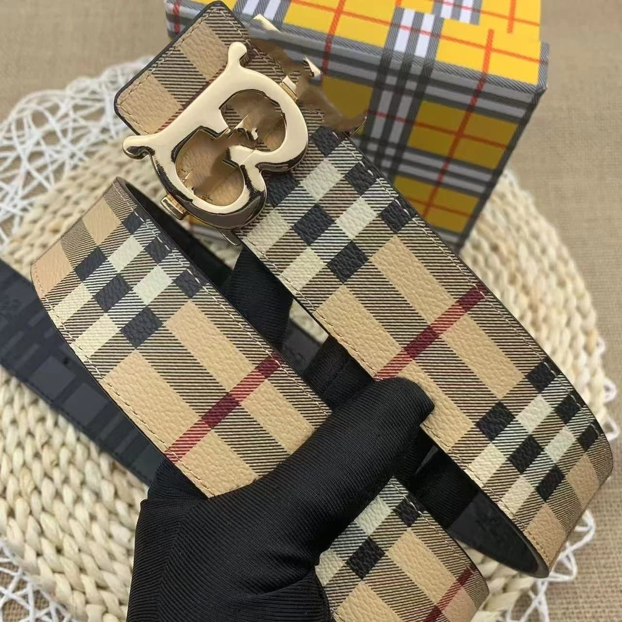Burberry TB Logo Belt Monogram Embossed — 格子TB+金扣