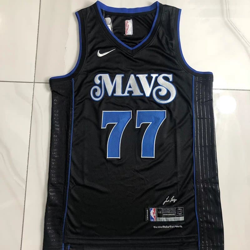 Nike Dallas Mavericks Swingman Jersey Luka Dončić #77