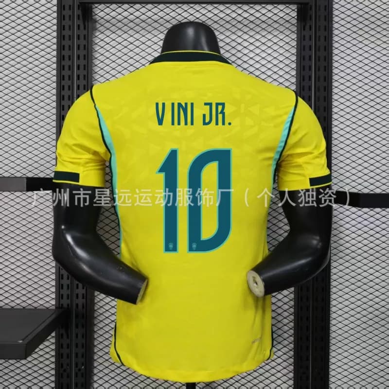 Nike Soccer Jersey J. David #10 — 巴西主场10号维尼修斯