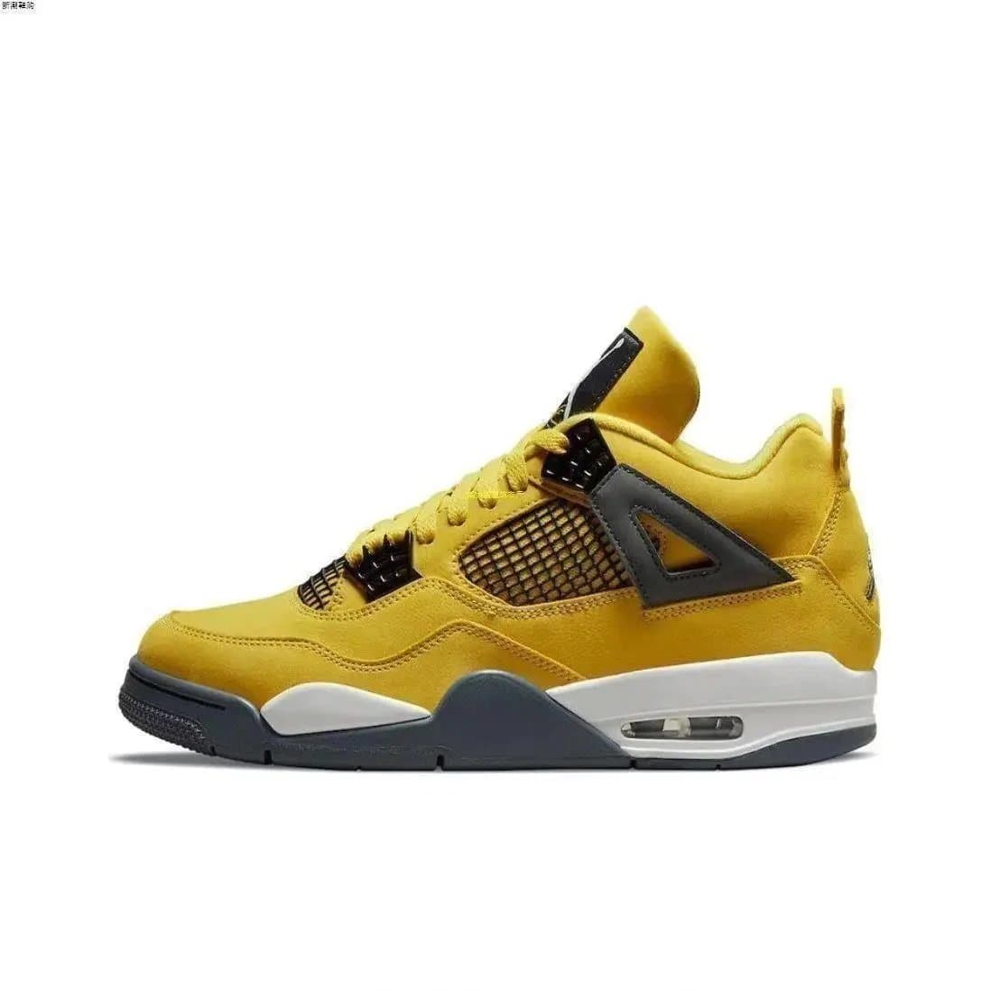 Air Jordan 4 Thunder
