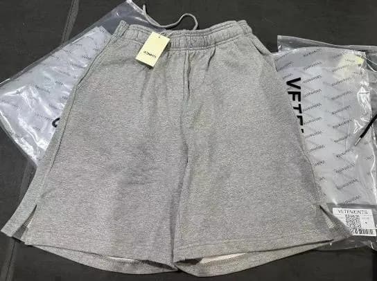 Logo Patch Shorts Hello Vetements — Ash