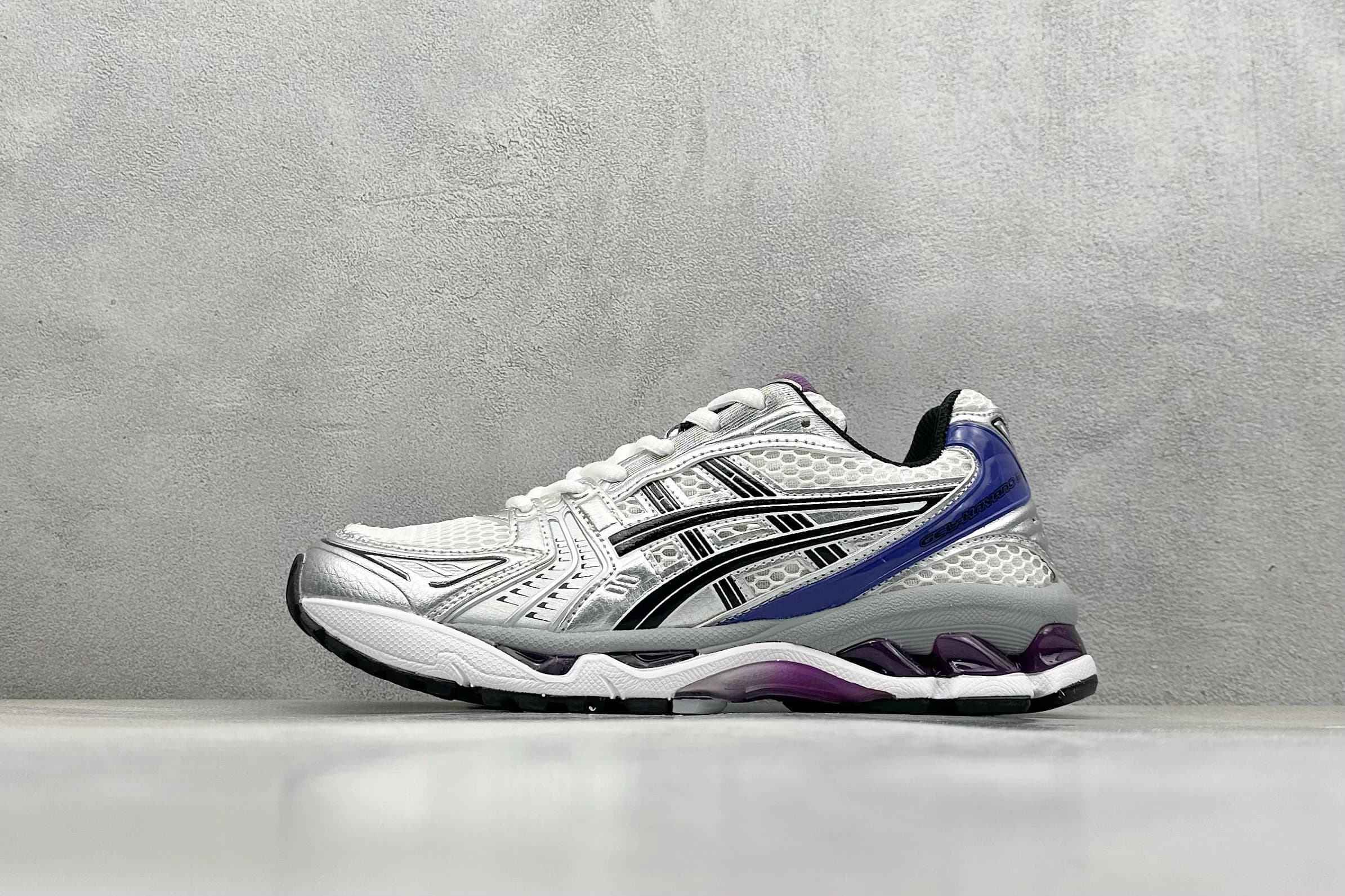 Asics Gel-Kayano 14 Silver Lime — 31