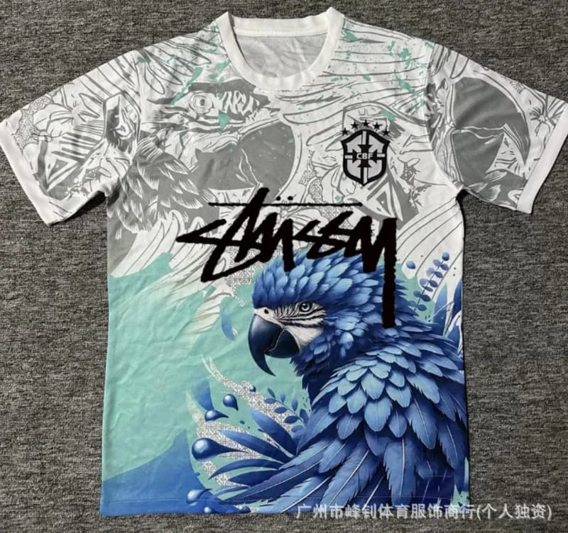 Stüssy Graphic Tee Macaw Print