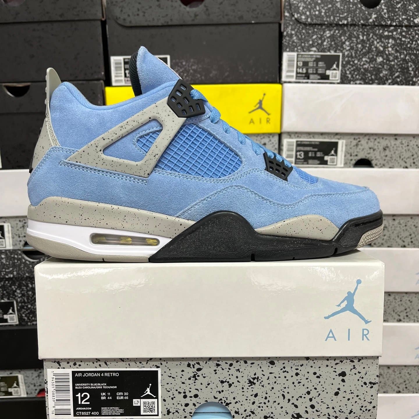 Air Jordan 4 Retro University Blue