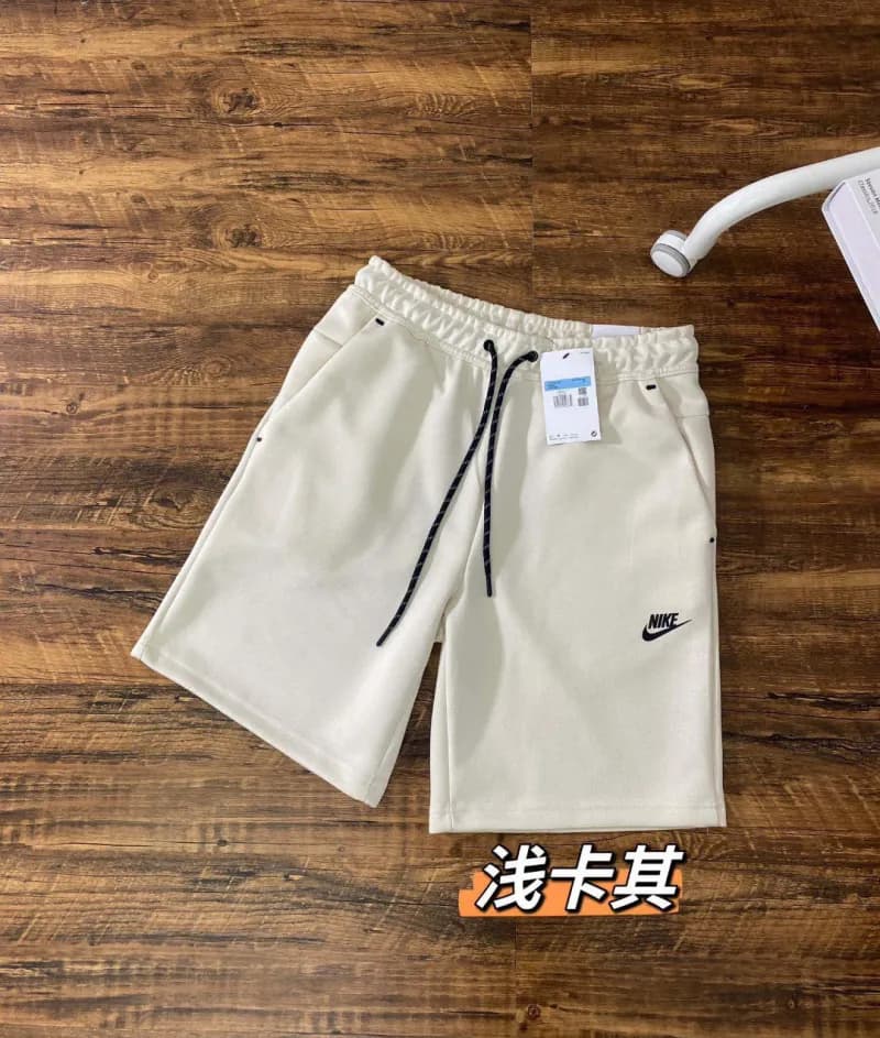 Nike Tech Fleece Shorts Coffee — 浅卡其