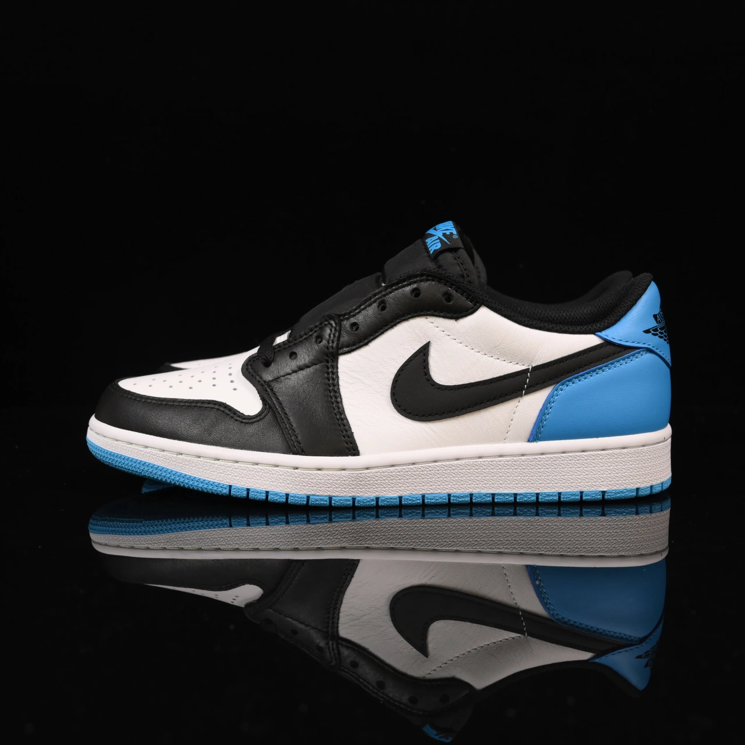Nike × Travis Scott Air Force 1 Low Cactus Jack — CZ0790-104 J1白蓝