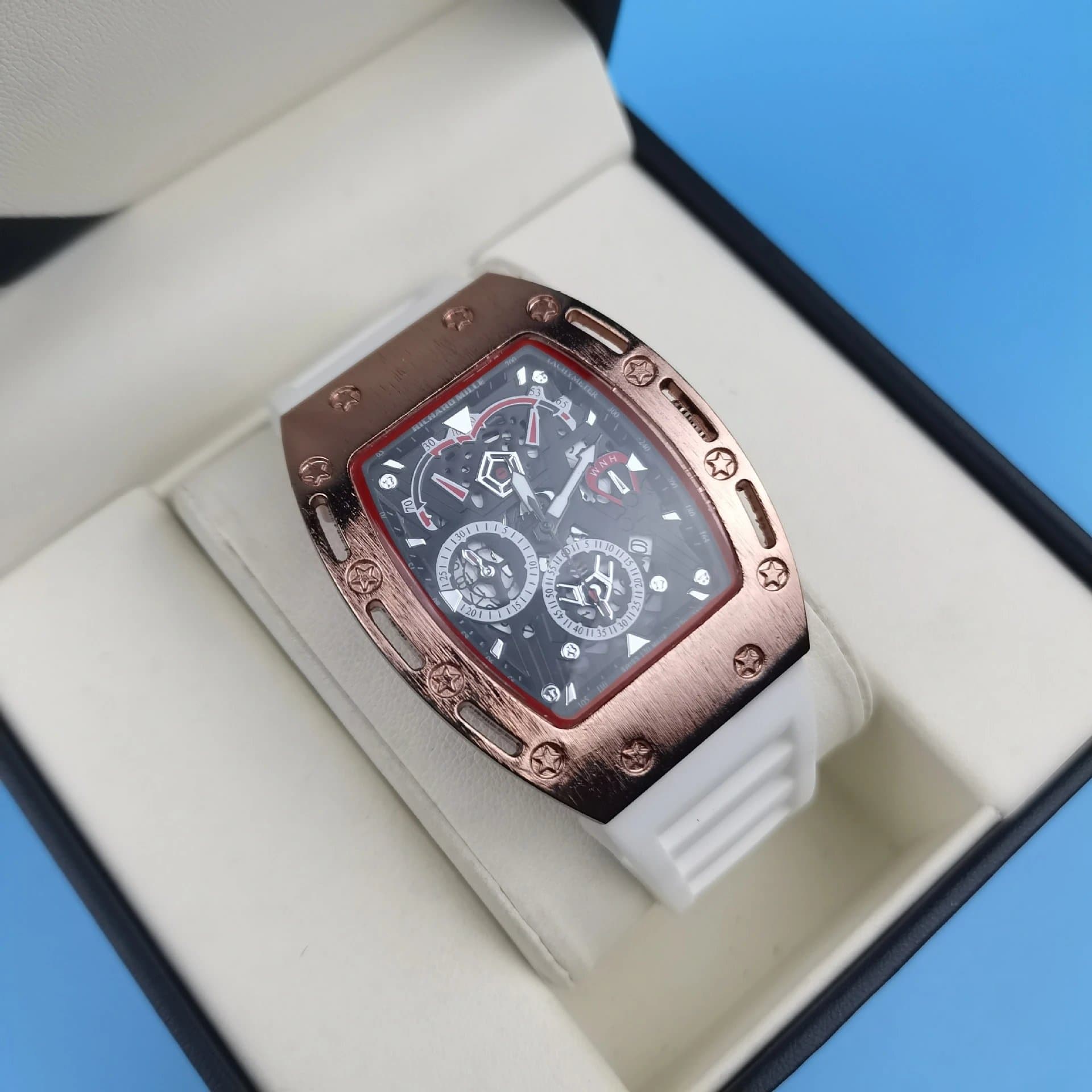Richard Mille RM 011 Chronograph — 理查德镂空玫金壳硅胶白