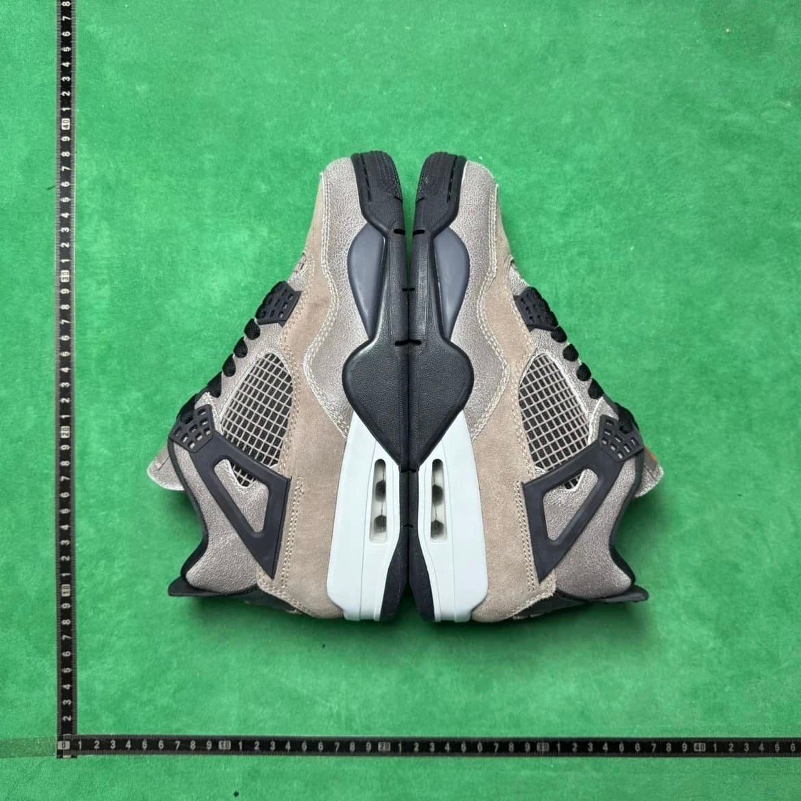 Air Jordan 4 Taupe Haze