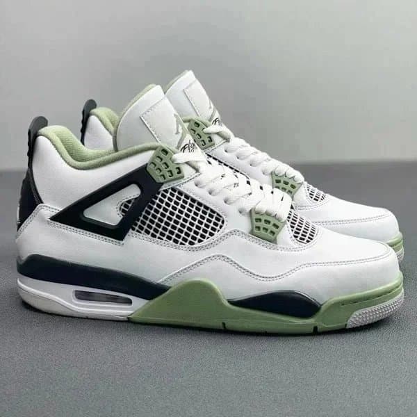 Air Jordan 4 Thunder — 27