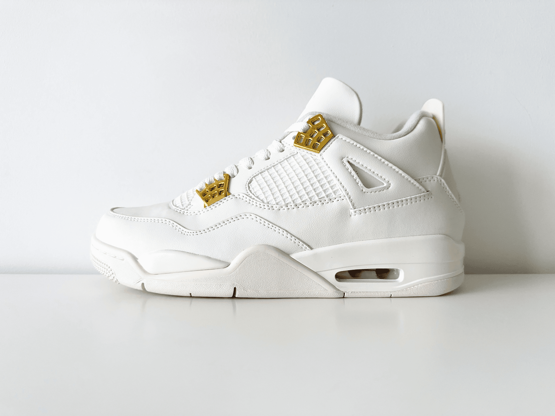 Air Jordan 4 Wheat — 32