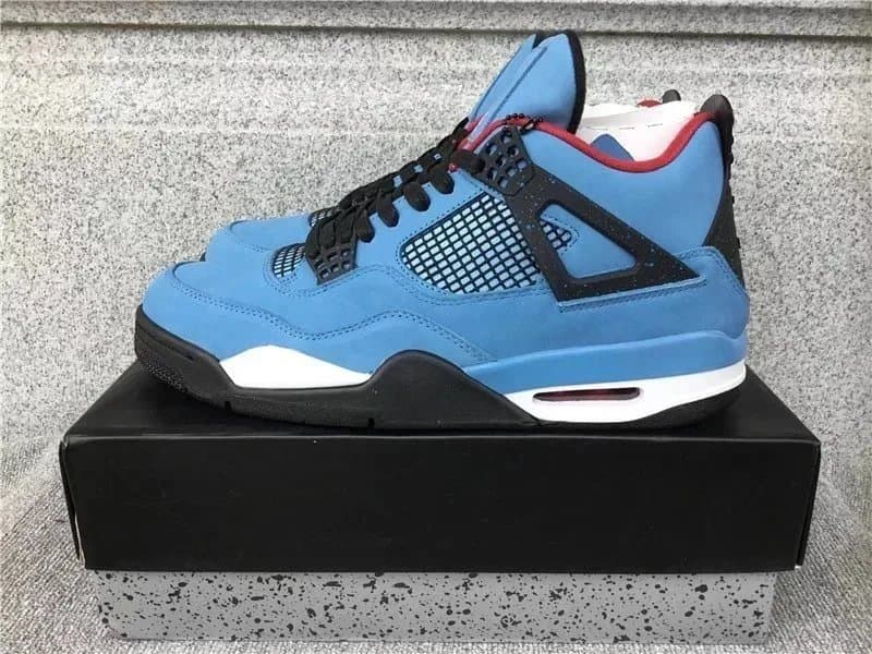 Air Jordan 4 Thunder