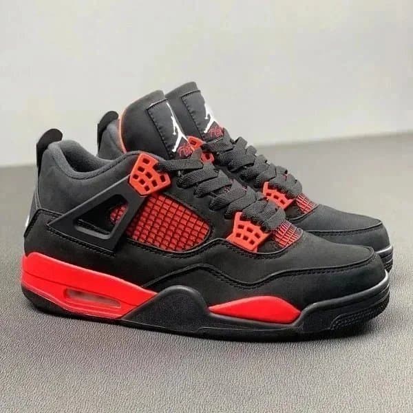 Air Jordan 4 Bred