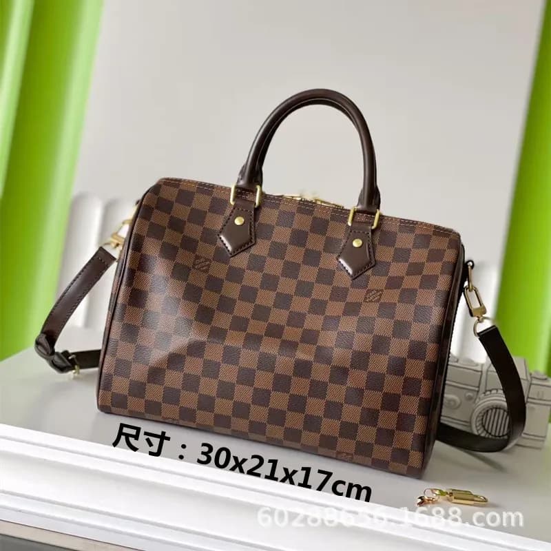 Louis Vuitton Keepall 50 Monogram Canvas — 96