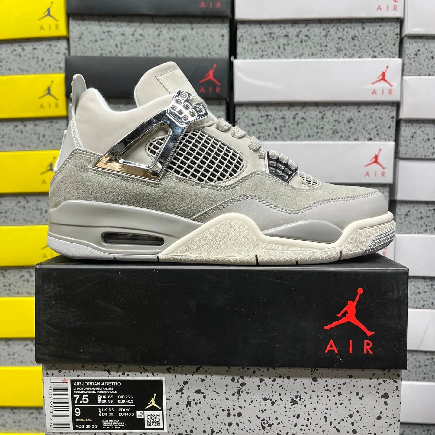 Air Jordan 4 Thunder — LDG版本 · AQ9129 001