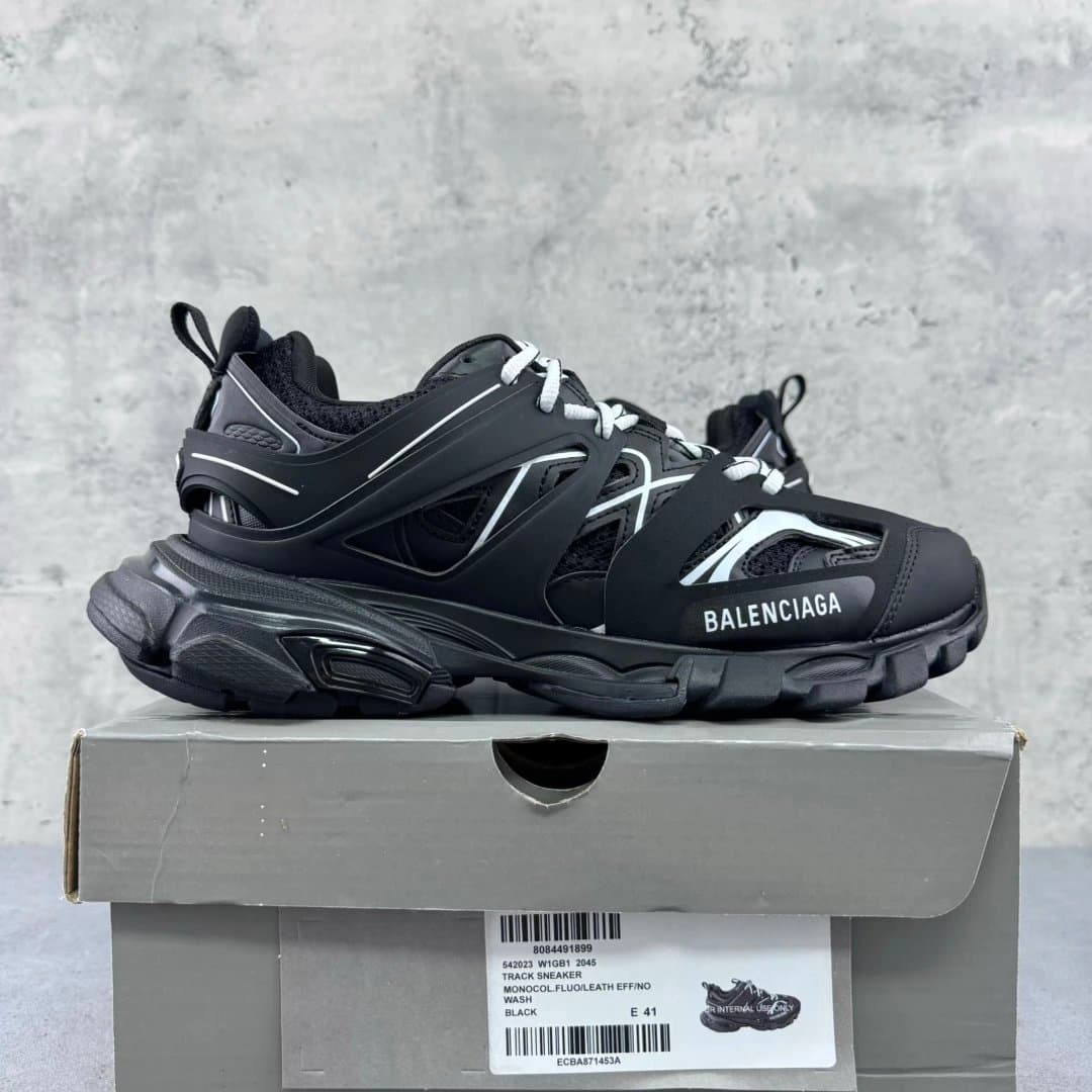 Balenciaga Speed Trainer Cloud White — TG · 三代 黑白 B12045